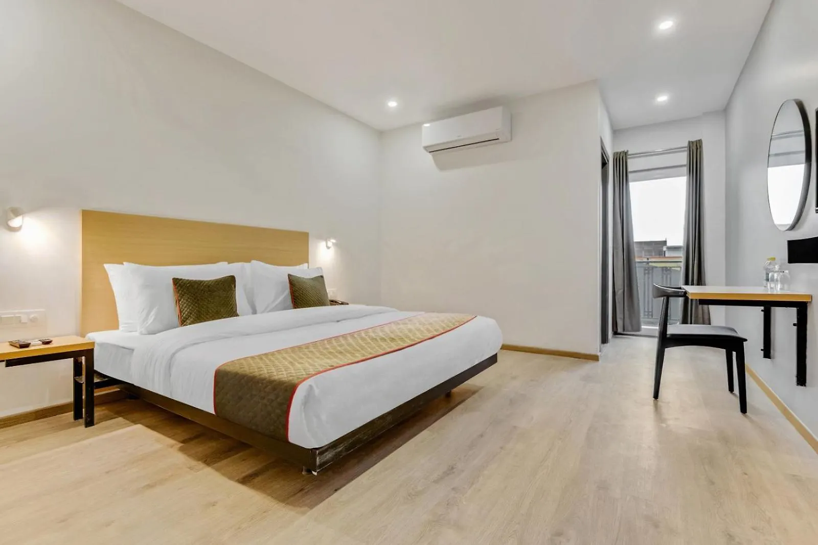 Hotel City Lite New Delhi 4*,