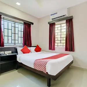 Flagship Saligram Residency Hotel Kochi
