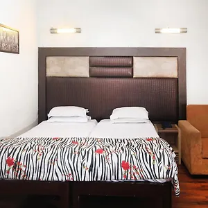 Oyo 358 Sarojini Nagar Hotel New Delhi
